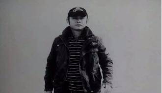 星空官网-
2002年的第一场雪 刀郎的两次消失 究竟为何才他竟如此撕心裂肺(图11)